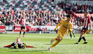 記者：三笘薰在布萊頓很開心，但還沒開始談續(xù)約&合同剩兩年