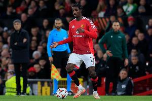 ??不打不相識(shí)！曼聯(lián)小將海文談芒特：他說記得交手時(shí)我對(duì)他犯規(guī)