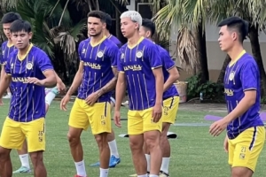 博主：黎騰龍已經(jīng)加入了河內(nèi)FC的季前試訓(xùn)