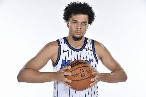 全面！32號(hào)秀龐達(dá)9中4拿到8分3板4助2斷 正負(fù)值+4