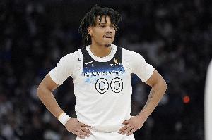 身手全能！香農(nóng)14中6貢獻20分6板9助2斷 正負值+10