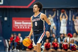 打得不錯(cuò)！瑞安-內(nèi)姆哈德14中8拿下21分5助 兩項(xiàng)數(shù)據(jù)全隊(duì)最高