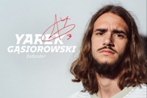 980萬歐！埃因霍溫官方：從瓦倫簽下20歲波蘭中衛(wèi)加西奧羅夫斯基