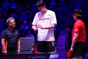 楊瀚森為王楚欽比賽挑邊 媒體人發(fā)布現(xiàn)場高清圖??小楊真帥啊