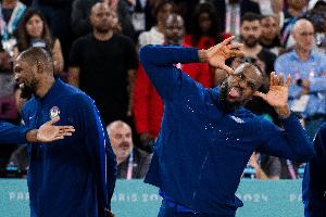 KD：我的個(gè)人排名喬詹科都在我之下 這只是小孩子的游戲 不要當(dāng)真