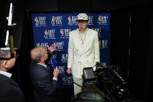 巴西籃球媒體贊??楊瀚森：我們在看中國“約基奇”打球