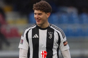 官方：尤文圖斯21歲中衛(wèi)洛倫佐-比利亞租借加盟意丙帕多瓦