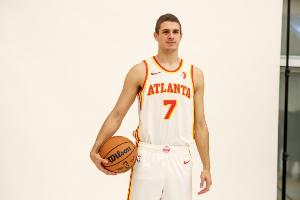 去年的次輪秀！官宣：老鷹正式簽約尼古拉-久里希奇