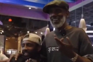 勒布朗對你而言是父親的形象？歐文：我只有一個父親 瘋狂的問題