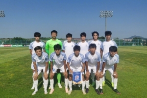 中國足球青少年精英聯(lián)賽第7輪，上海申花10-0戰(zhàn)勝蘭州隴原競技