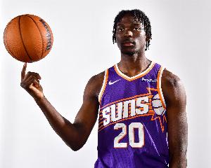 太陽(yáng)官方：31號(hào)秀拉希爾-弗萊明因右膝酸痛被列為每日觀察