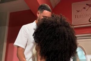 ??官宣！克萊曬親吻照 證實(shí)與馬冬梅相戀??