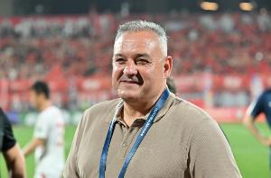 薩爾瓦多：憑借隊員的拼搏和信念，我們客場絕殺紅獅取得勝利