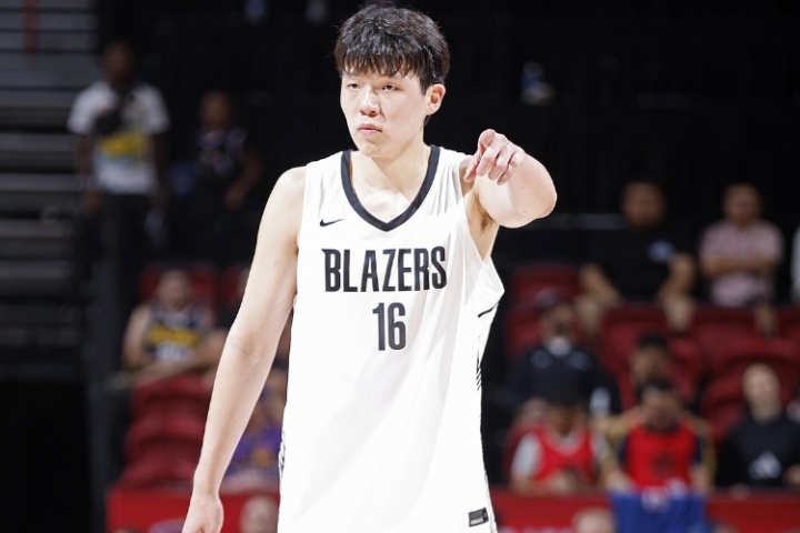 美主持人：楊瀚森搶籃板像亞當(dāng)斯和小洛一樣經(jīng)常卡位 這深得我心