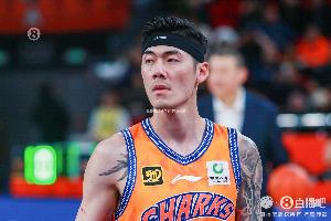 直播吧：上海執(zhí)行劉錚的+1老將合同選項(xiàng)