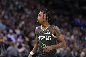 迪林厄姆：華子會(huì)鼓勵(lì)我們年輕人 他真心希望看到我們發(fā)光發(fā)熱