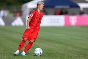 六臺(tái)記者：巴薩有意引進(jìn)拜仁邊鋒布萊恩-薩拉戈薩