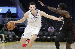 狀態(tài)回暖！52號秀圖希11中4拿到15分5板2助1斷 得分首次上雙