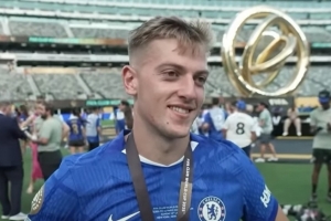 德拉普：今天全隊的表現(xiàn)配得上這一切 下賽季要贏得更多獎杯