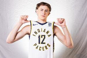 沖勁十足！弗菲9中5貢獻15分6板2斷2帽 罰球5中4