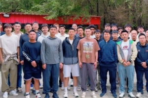 新疆田徑場開練 阿不都沙拉木、吳冠希、齊麟、馮傲出鏡