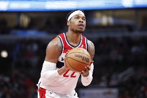 美記：如果勇士未招募到霍福德 霍姆斯將會成為他們的新選擇