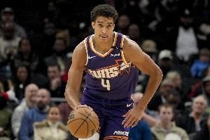 大失水準(zhǔn)！伊戈達(dá)羅8投僅1中拿3分5板 正負(fù)值-30全場最低...