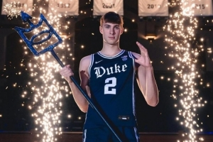 冉冉升起的新星??弗拉格斬獲ESPY年度最佳大學男運動員獎