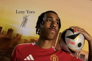 曼聯(lián)社媒祝賀約羅加盟一周年，球員為紅魔出戰(zhàn)33場貢獻(xiàn)1球1助