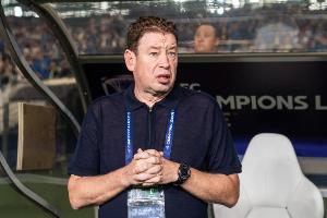 媒體人：斯盧茨基本場更勝一籌，你永遠(yuǎn)可以相信替補的于漢超