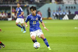 久保建英：壓倒性優(yōu)勢(shì)進(jìn)世界杯很安心 長(zhǎng)友佑都4踢世界杯了很不起