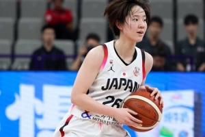 媒體人：田中心聯(lián)賽場均3.6分 她跟張子宇跳級(jí)打成人賽 一生之?dāng)? >
                                        </div>
                                    </div>
                                    <div   id=