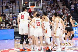 媒體人：中國女籃鋒線是真矮 更新?lián)Q代考慮一下李青陽、鄧雨婷等