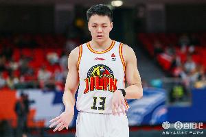 直播吧：吉林為姜宇星報(bào)價(jià)一年頂薪 但別隊(duì)能給多年且更高的頂薪