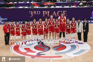 中國女籃仍是亞洲一檔 中鋒位置是世界頂級(jí) 但球隊(duì)缺少穩(wěn)定的投射