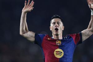 每體：萊萬一心只想留巴薩&全神貫注于新賽季，他要沖擊所有冠軍