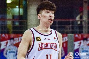 媒體人：余嘉豪去年和西甲、西乙俱樂部接觸過 但還有合同未成行