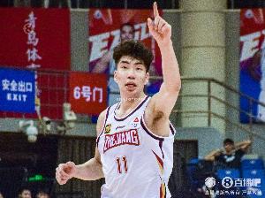 余嘉豪：非常感恩我能擁有浙江隊(duì)這么好的平臺(tái) 告別總是非常艱難