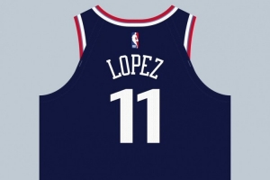 球衣名記：快船新援大洛佩斯將在新賽季繼續(xù)穿11號(hào)球衣！