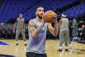 媒體人：不確定奎因能否適應(yīng)CBA對外援的防守強(qiáng)度 他偏于外線投射