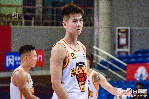 直播吧：深圳男籃與核心后衛(wèi)孫浩欽達(dá)成2年的保護(hù)合同續(xù)約