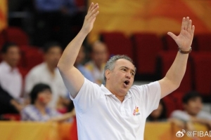 媒體人：伊拉克內(nèi)線高度不夠就提高敏捷性 國內(nèi)缺這種思路的球隊