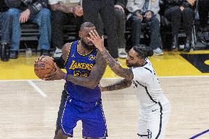 拉塞爾談體系差異：湖人的不太一樣 籃網(wǎng)很?chē)?yán)謹(jǐn)幫我成為職業(yè)球員