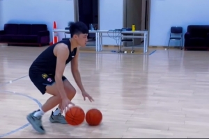 訓練隨拍 | 新秀林韋愷與球隊合練 全隊狀態(tài)滿滿 備戰(zhàn)夏季聯(lián)賽