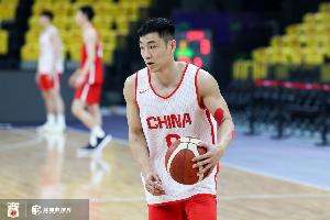 媒體人：印度無(wú)歸化進(jìn)攻很混亂 助攻率接近50%的中國(guó)男籃很久未見(jiàn)