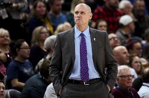 卡萊爾：11年總決我布置的戰(zhàn)術(shù)全被破解了 后面我就只說move??