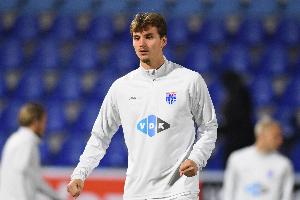 德天空：科隆敲定米堡21歲中衛(wèi)范登伯格，轉(zhuǎn)會(huì)費(fèi)總額1000萬歐