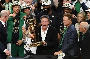 Shams：格羅斯貝克預(yù)計(jì)保留綠軍CEO頭銜 在出售完成后任候補(bǔ)董事