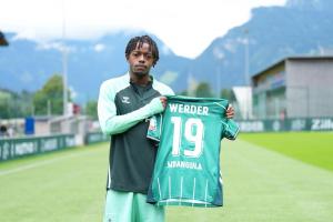 姆班古拉：莫塔改變了我的職業(yè)生涯，尤文新賽季有望在意甲奪冠