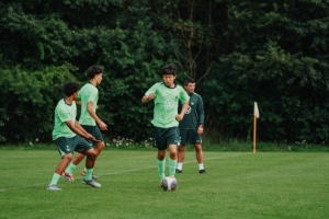 官方：16歲中國小將姜景祺正式升入沃爾夫斯堡U17-A隊(duì)